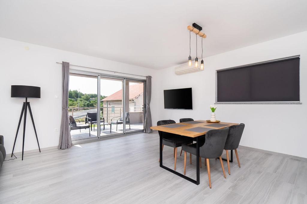 Apartments Grubisic - Sibenik - Parking Included 외부 사진