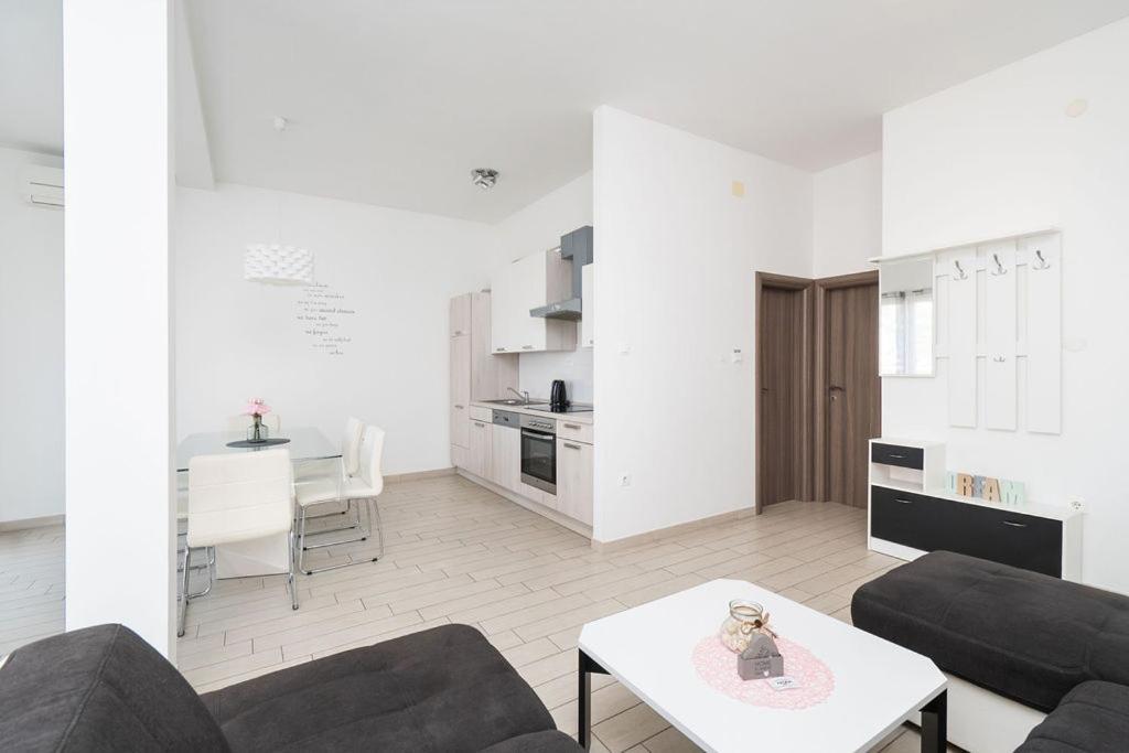 Apartments Grubisic - Sibenik - Parking Included 외부 사진