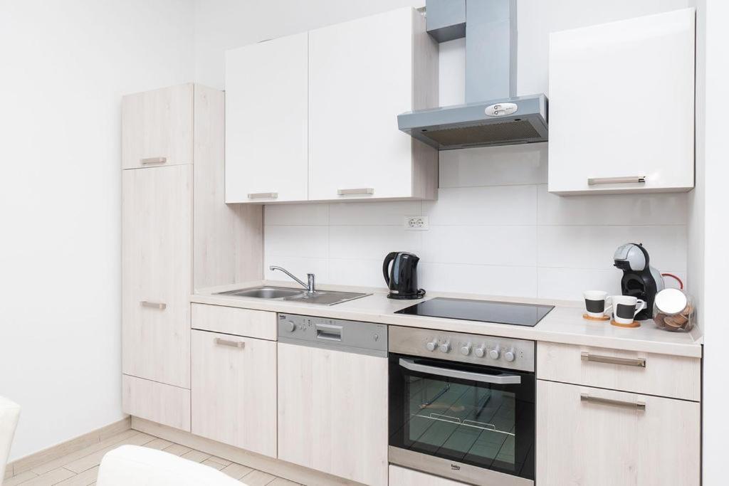 Apartments Grubisic - Sibenik - Parking Included 외부 사진