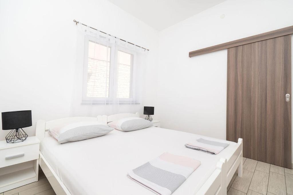 Apartments Grubisic - Sibenik - Parking Included 외부 사진