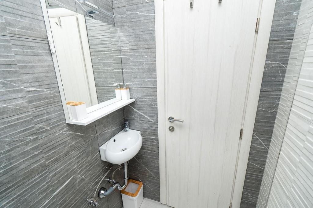 Apartments Grubisic - Sibenik - Parking Included 외부 사진